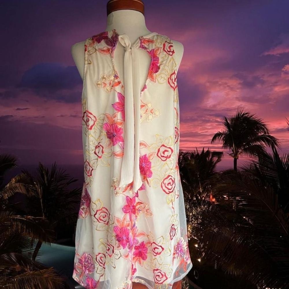 Beige By Eci Pink Floral Vibrant Dress with sheer overlay‎ ✨ - Picture 2 of 3
